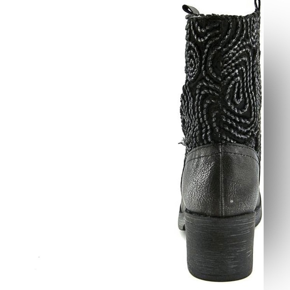 Wanted Women Round Toe Ankle Boot 6.5 - Picture 4 of 5